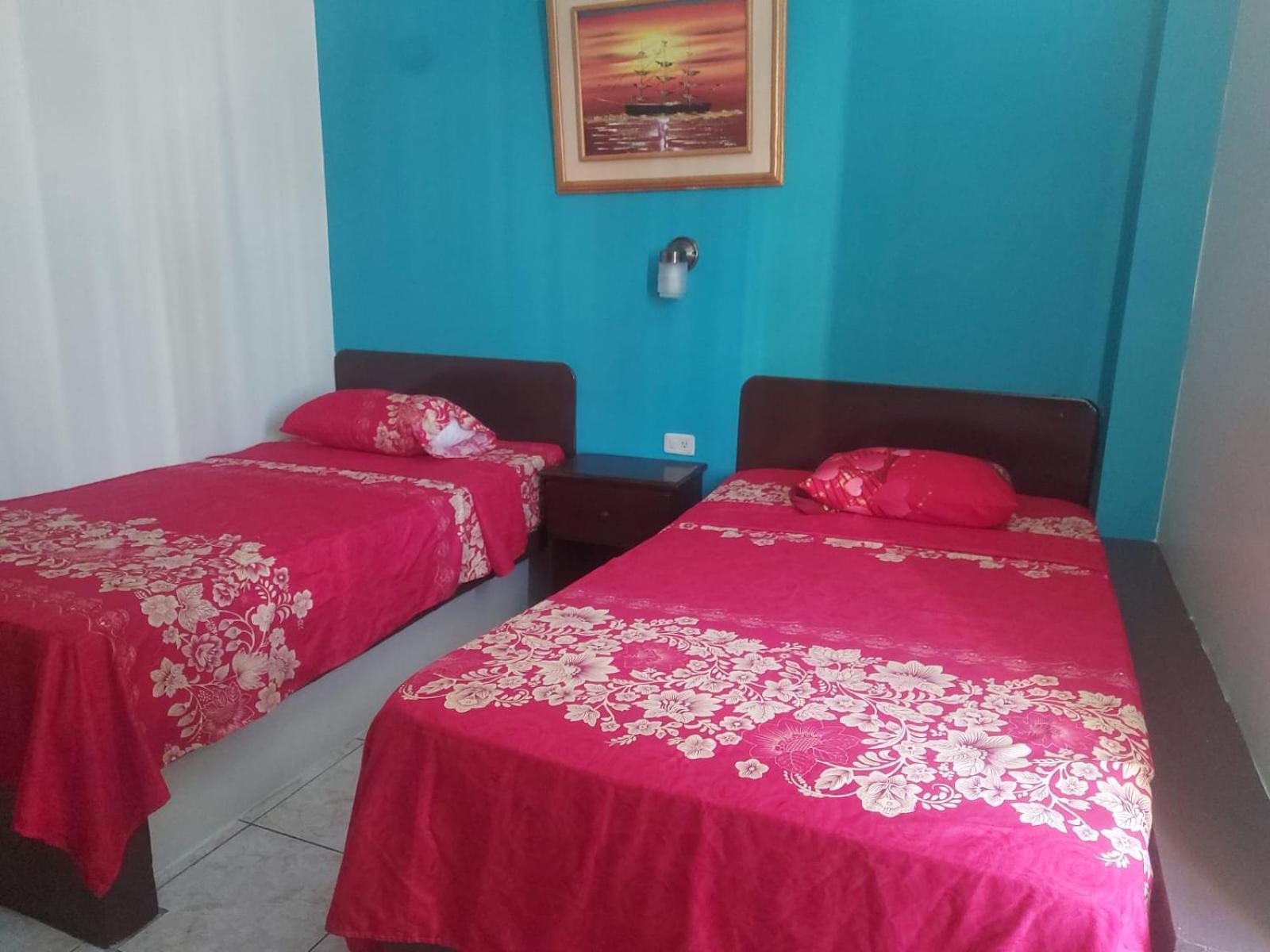 Hotel Dorado Inn ساليناس المظهر الخارجي الصورة